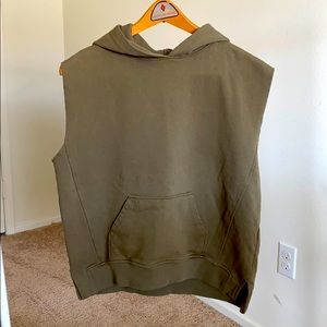 Zara cut off sleeves muscle top
